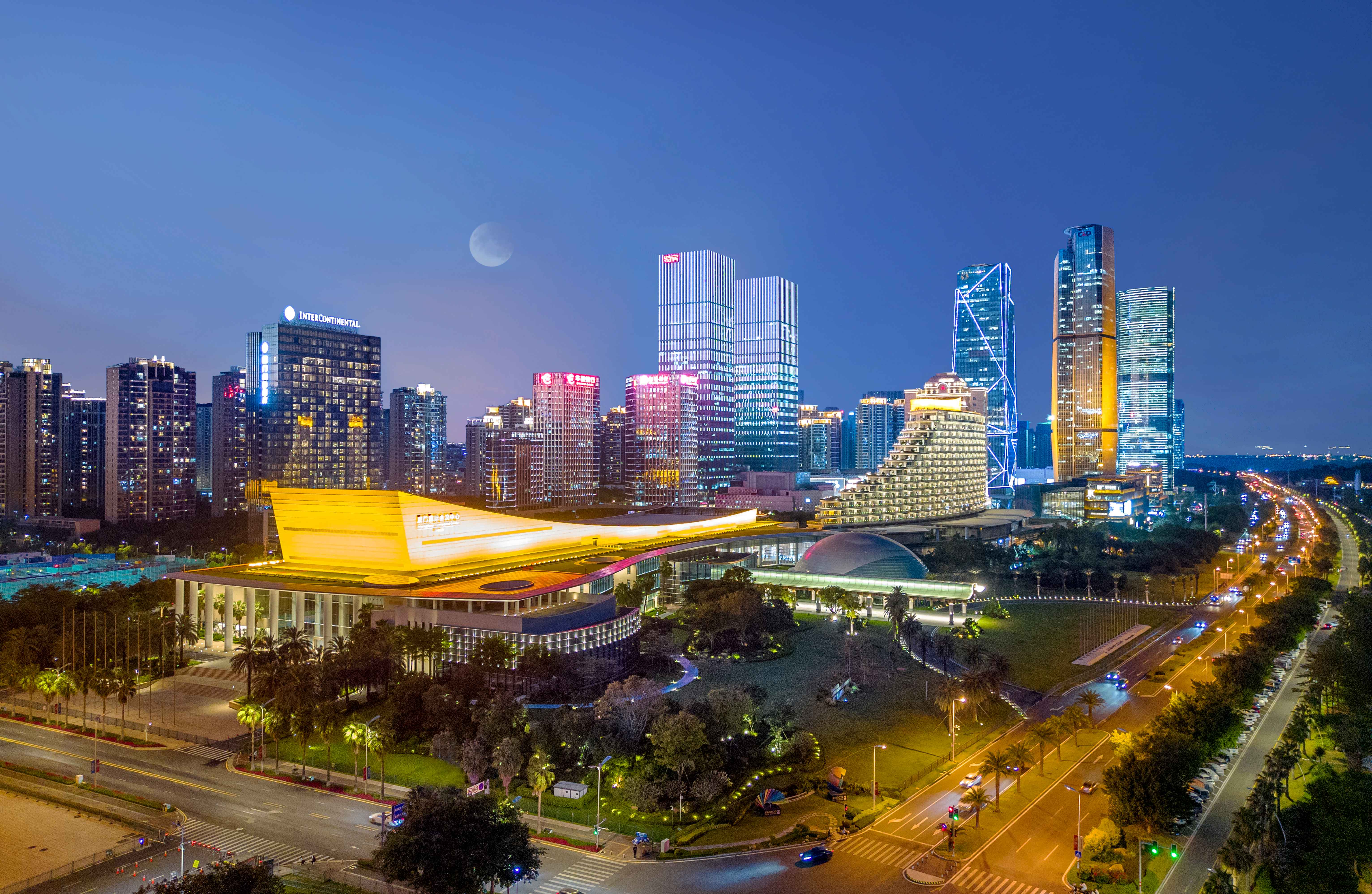 （已压缩）国际会议中心航拍夜景(2).jpg